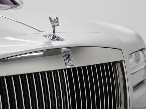 Used 2013 Rolls-Royce Ghost RWD image 38