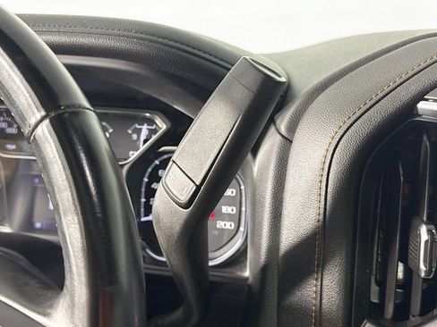 Used 2023 GMC Sierra 2500 AT4 w/ AT4 Preferred Package AWD/4WD image 17