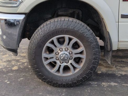 Used 2017 RAM 2500 Laramie image 13