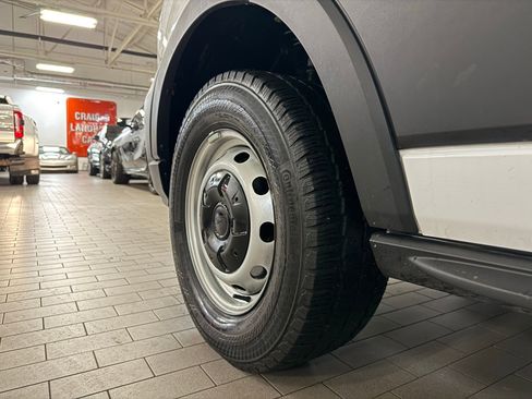 Used 2024 Ford Transit 350 XL image 20