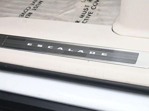 Certified 2025 Cadillac Escalade Sport Platinum AWD/4WD image 21