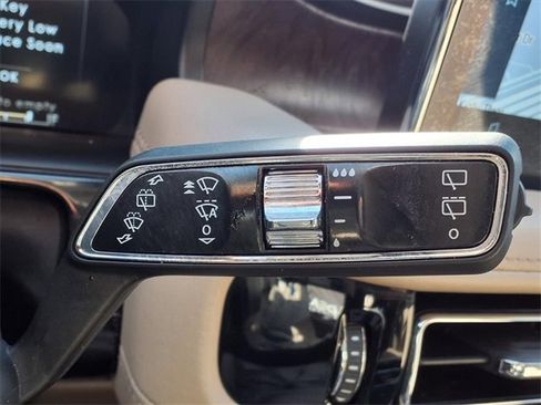 Certified 2022 Lincoln Nautilus Reserve w/ Monochromatic Package image 16