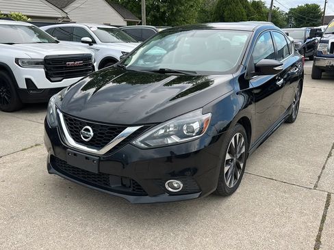 Used 2019 Nissan Sentra SR FWD image 1