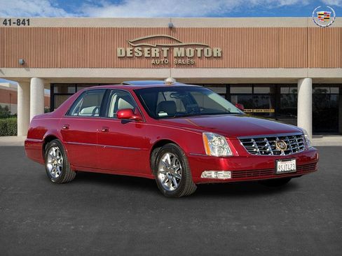 Used 2011 Cadillac DTS Luxury image 1