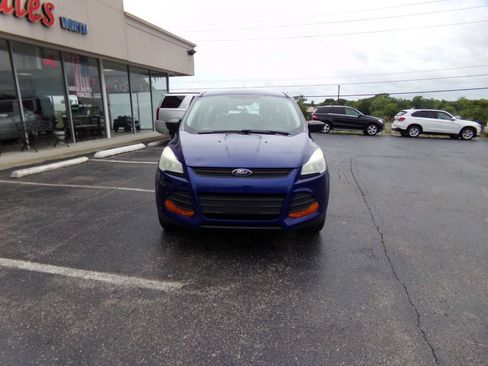 Used 2015 Ford Escape S FWD image 3