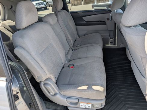 Used 2016 Honda Odyssey EX image 5