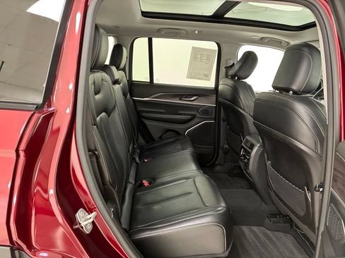 Used 2024 Jeep Grand Cherokee Limited 4xe AWD/4WD image 16