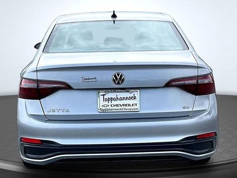 Used 2022 Volkswagen Jetta SE FWD image 5