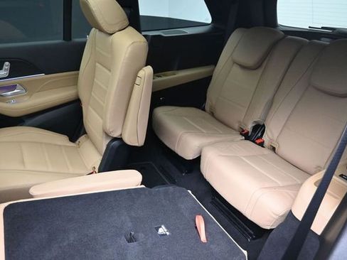 New 2026 Mercedes-Benz GLS 450 4MATIC image 22