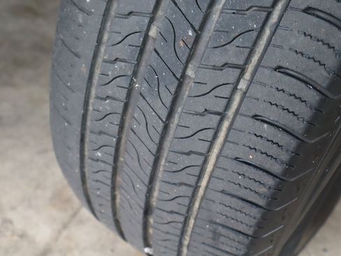 Used 2021 Chevrolet Suburban LT image 12