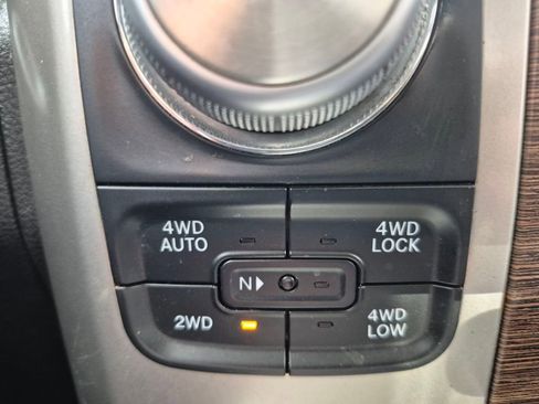 Used 2016 RAM 1500 Laramie w/ Convenience Group image 20