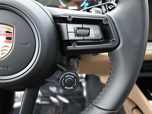 New 2026 Porsche Cayenne S AWD/4WD image 11