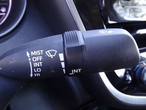 Used 2024 Toyota Camry SE image 23