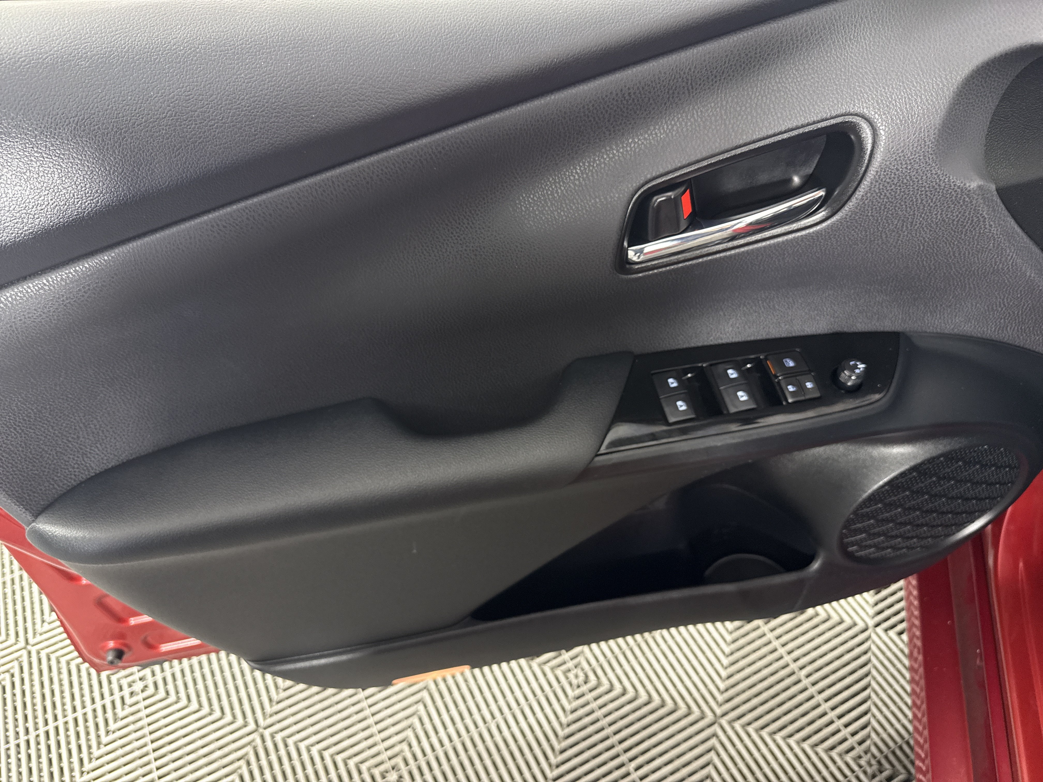 Used 2017 Toyota Prius Prime Premium w/ Carpet Mat Package FWD image 16