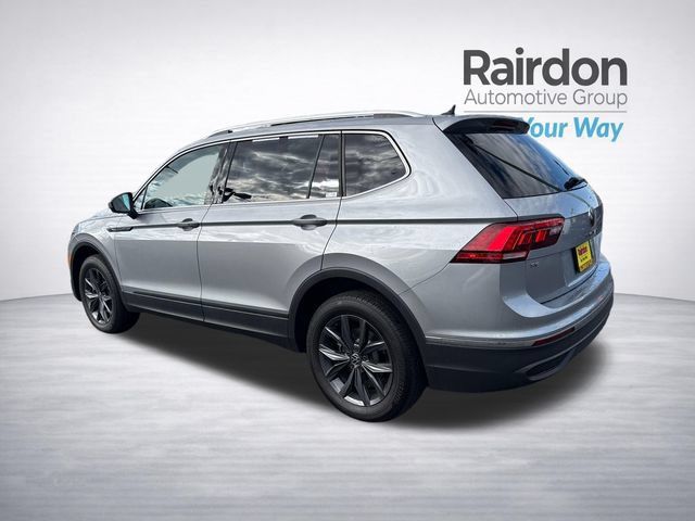 Used 2022 Volkswagen Tiguan SE AWD/4WD image 5