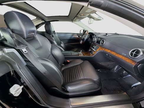 Used 2014 Mercedes-Benz SL 550 image 27