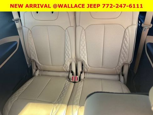 Used 2025 Jeep Grand Cherokee L Summit AWD/4WD image 20