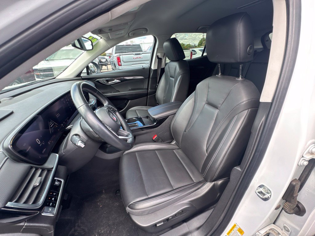 Used 2024 Buick Envision Preferred AWD/4WD image 12
