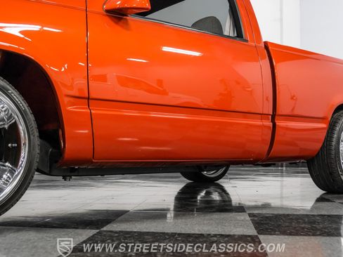 Used 1992 Chevrolet Silverado 1500 2WD Regular Cab image 22