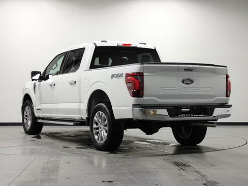 Used 2024 Ford F150 Lariat w/ FX4 Off-Road Package image 6