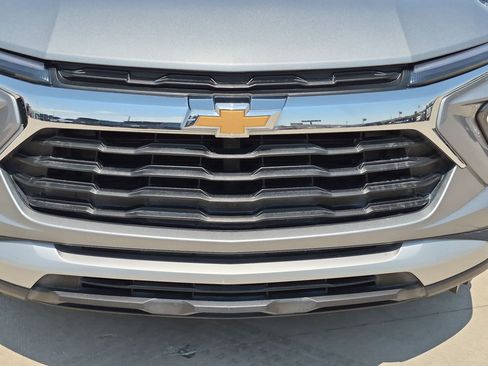 Certified 2024 Chevrolet TrailBlazer LT w/ LT Cold Weather Package AWD/4WD image 10