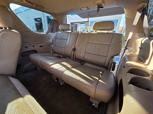 Used 2001 Toyota Sequoia SR5 image 17