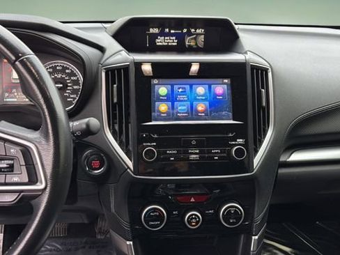 Used 2019 Subaru Forester Premium image 10