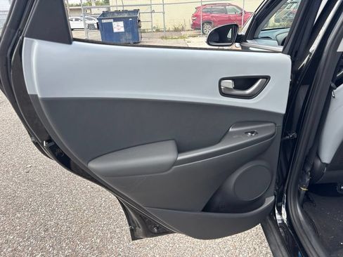 Used 2021 Hyundai Kona Ultimate FWD image 12