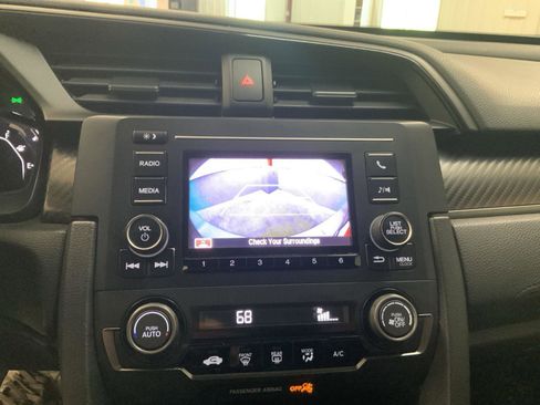 Used 2018 Honda Civic Sport image 20