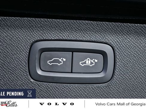 Used 2024 Volvo XC90 B6 Ultimate w/ Protection Package Premier AWD/4WD image 35