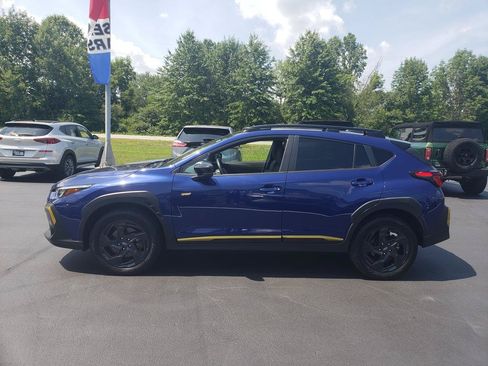 Used 2024 Subaru Crosstrek 2.5i Sport w/ Crosstrek Mirror Package AWD/4WD image 4
