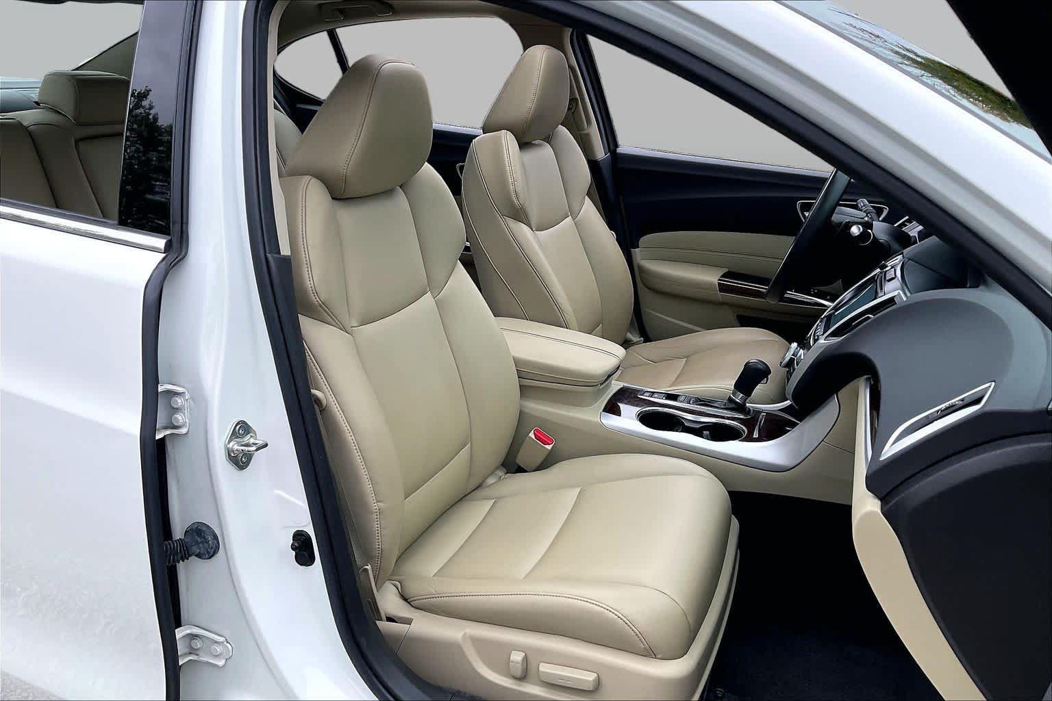Certified 2018 Acura TLX FWD image 9