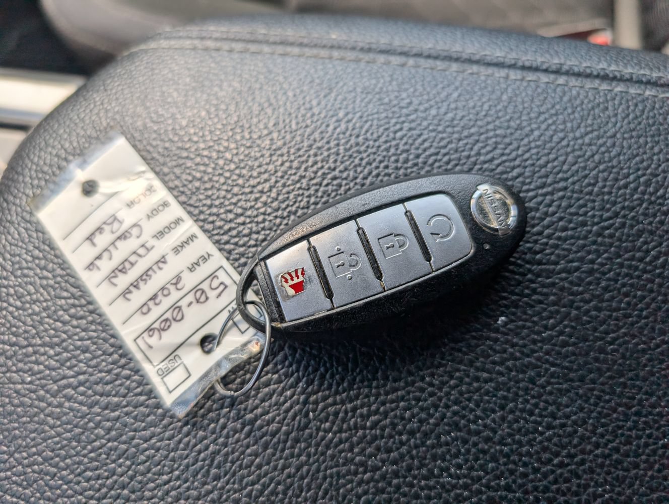 Used 2020 Nissan Titan 2WD Crew Cab image 24