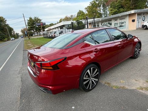 Used 2019 Nissan Altima 2.5 SR w/ SR Premium Package image 5