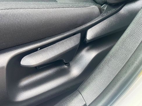 Used 2021 Toyota Corolla LE w/ Carpet Mat Package (TMS) FWD image 17