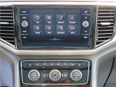 Used 2023 Volkswagen Atlas Cross Sport SEL Premium R-Line AWD/4WD image 7