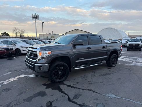 Used 2015 Toyota Tundra SR5 image 2