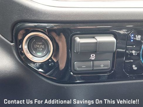 New 2026 GMC Sierra 1500 SLT image 16