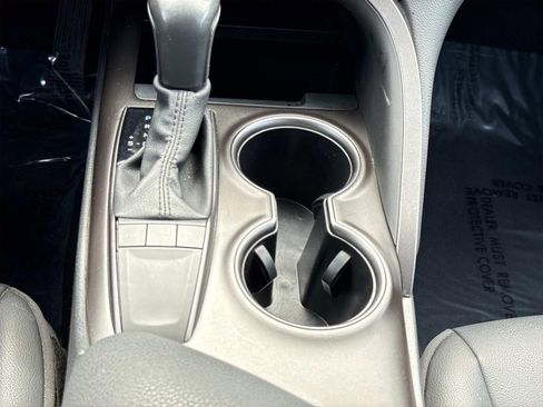 Used 2024 Toyota Camry SE image 13