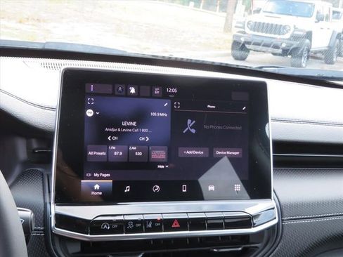 Used 2022 Jeep Compass Altitude image 21