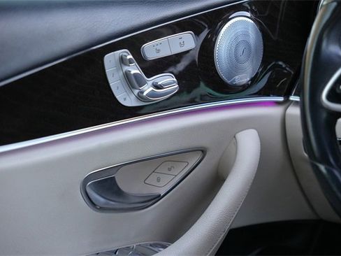 Used 2019 Mercedes-Benz E 450 4MATIC Wagon image 21