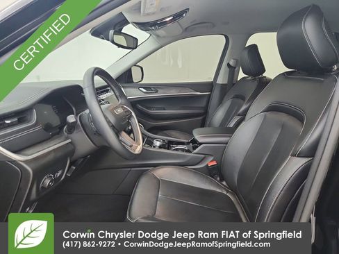 Used 2022 Jeep Grand Cherokee Limited image 18