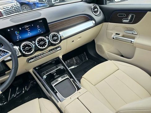 New 2026 Mercedes-Benz GLB 250 4MATIC image 31