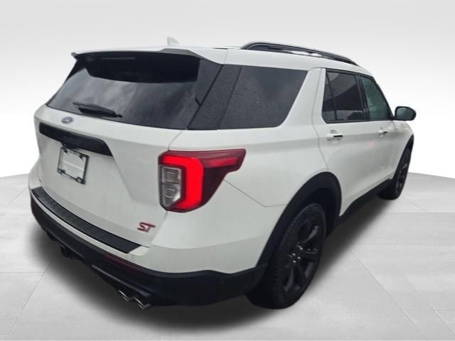 Used 2023 Ford Explorer ST w/ Technology Package AWD/4WD image 5