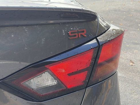 Certified 2025 Nissan Altima 2.5 SR image 5