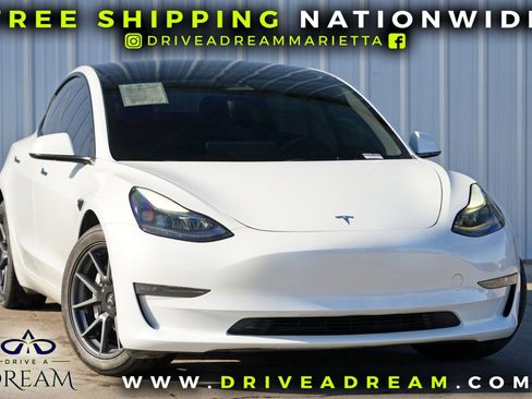 Used 2023 Tesla Model 3 Standard Range image 2