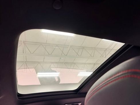 Certified 2024 Chevrolet Traverse RS image 20