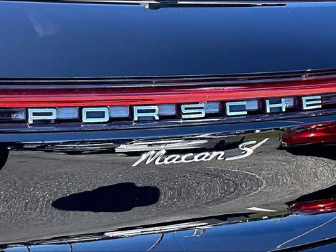 Used 2021 Porsche Macan S AWD/4WD image 29