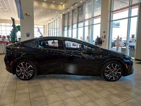 New 2026 Toyota Prius Plug-In Hybrid image 36