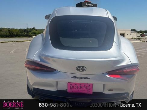 Used 2022 Toyota Supra RWD image 12